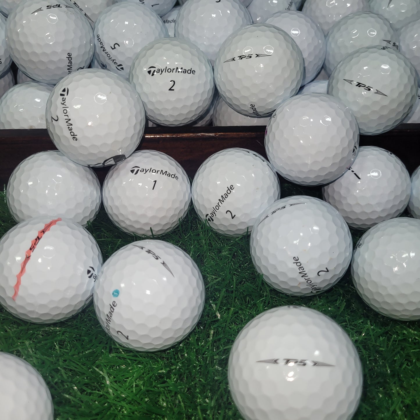 TaylorMade TP5 Golf Balls - 1 Dozen
