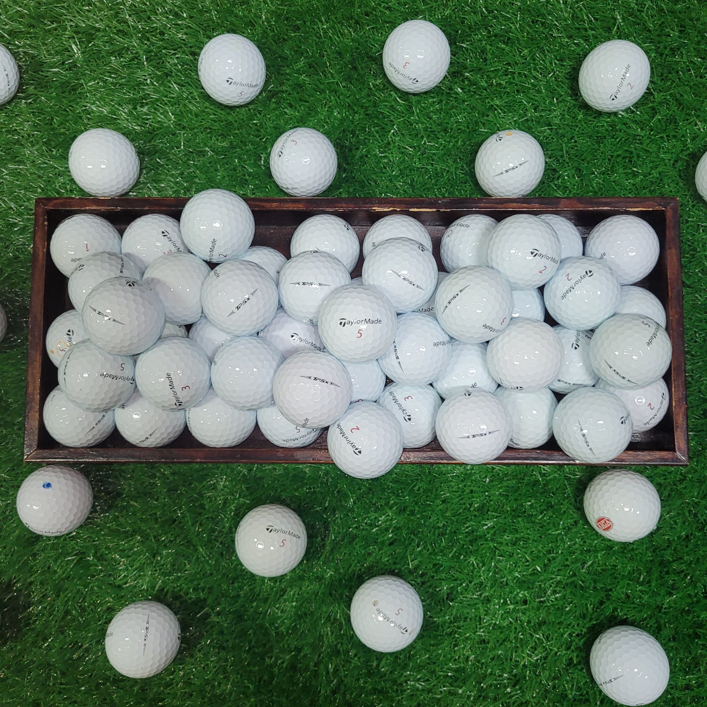 TaylorMade TP5x Golf Balls -1 Dozen
